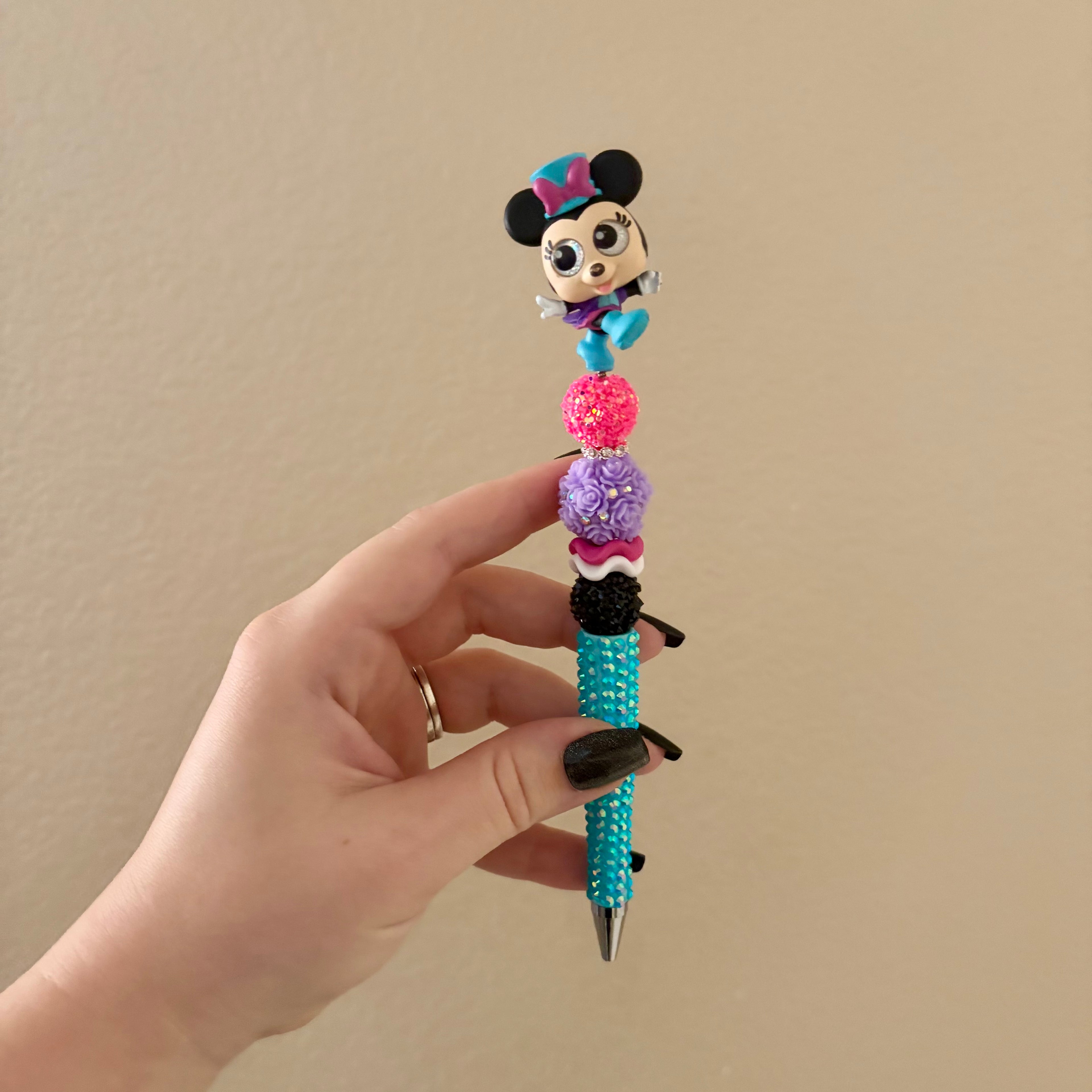 Minnie Pen